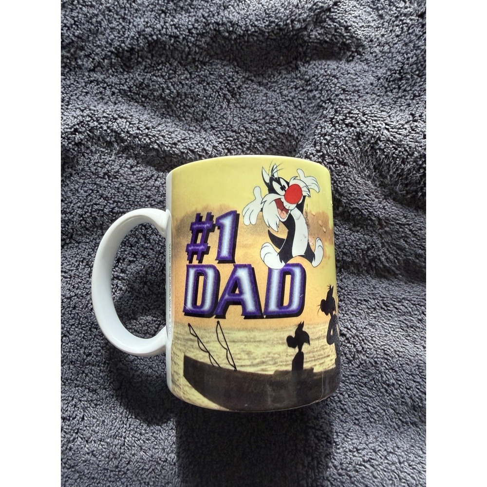 Vtg 1996 Looney Tunes‎ Sylvester '#1 Dad'  4" coffee mug cup with handle